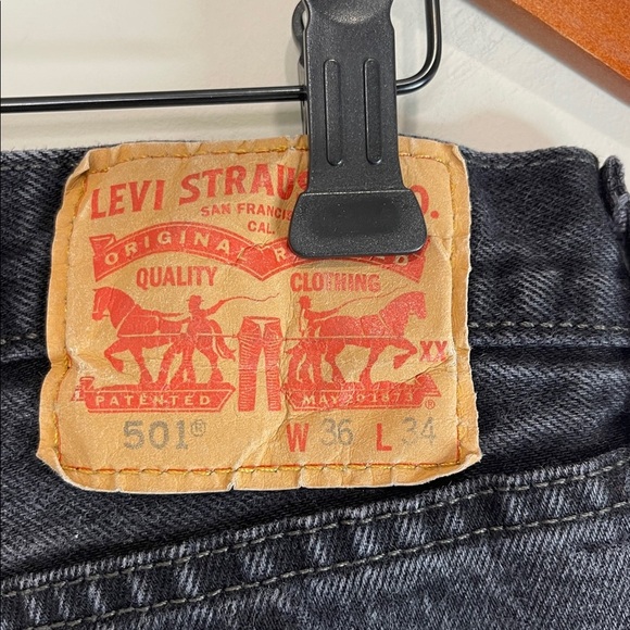 Levi's 501 Men's Original Fit Jeans Black Charcoal Wash Button Fly Straight 36 - Picture 6 of 11